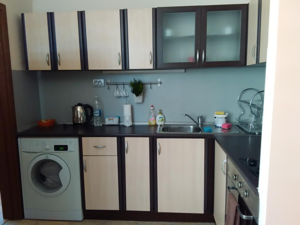 Geri Apartment Μπουργκάς Εξωτερικό φωτογραφία